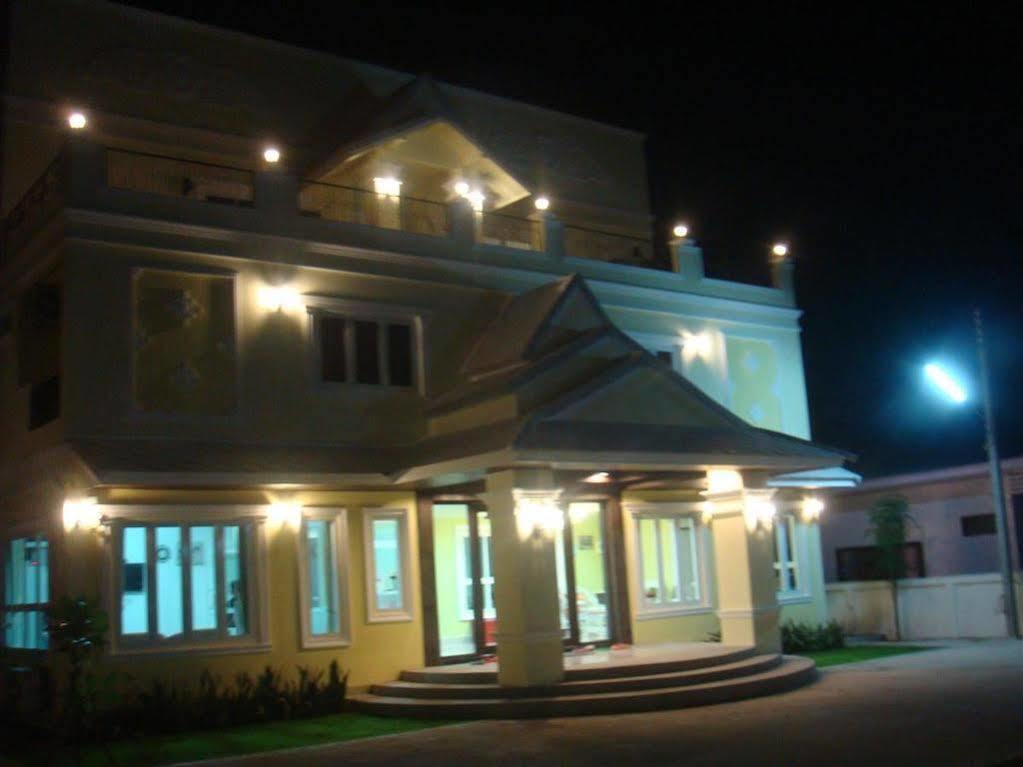 The Target Residence Chiang Rai Exterior photo